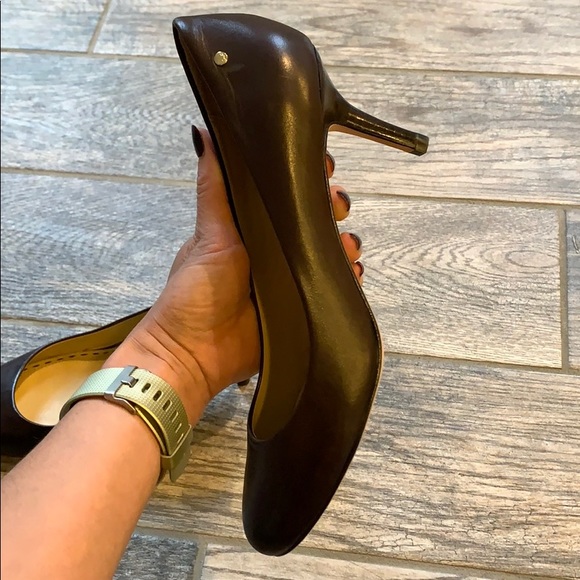 Coach Leather pumps sz 8.5 NWOT - Picture 3 of 6